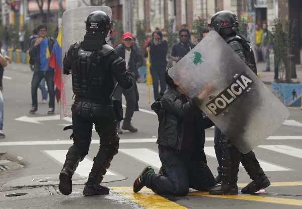 Lima Gerilyawan Tewas dalam Operasi Militer di Kolombia