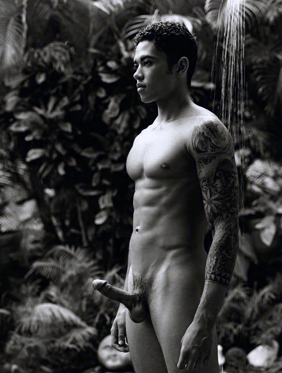 Hawaiian naked men - 🧡 Barefoot Men: Naked men allowed: Phil Bradley.