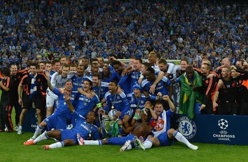 Chelsea players celebrate with the trophy after their victory in the Champions League Final