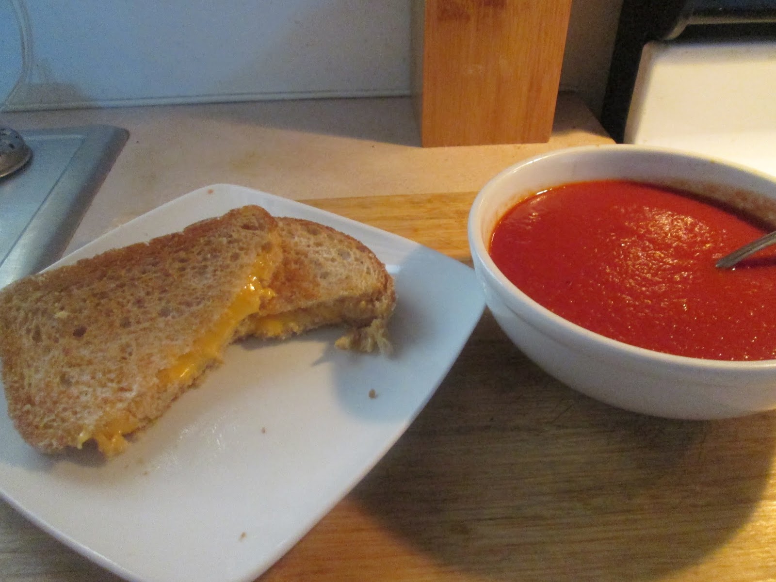 Diab2Cook Creamy Tomato Soup w/ Grilled Cheese Sandwich