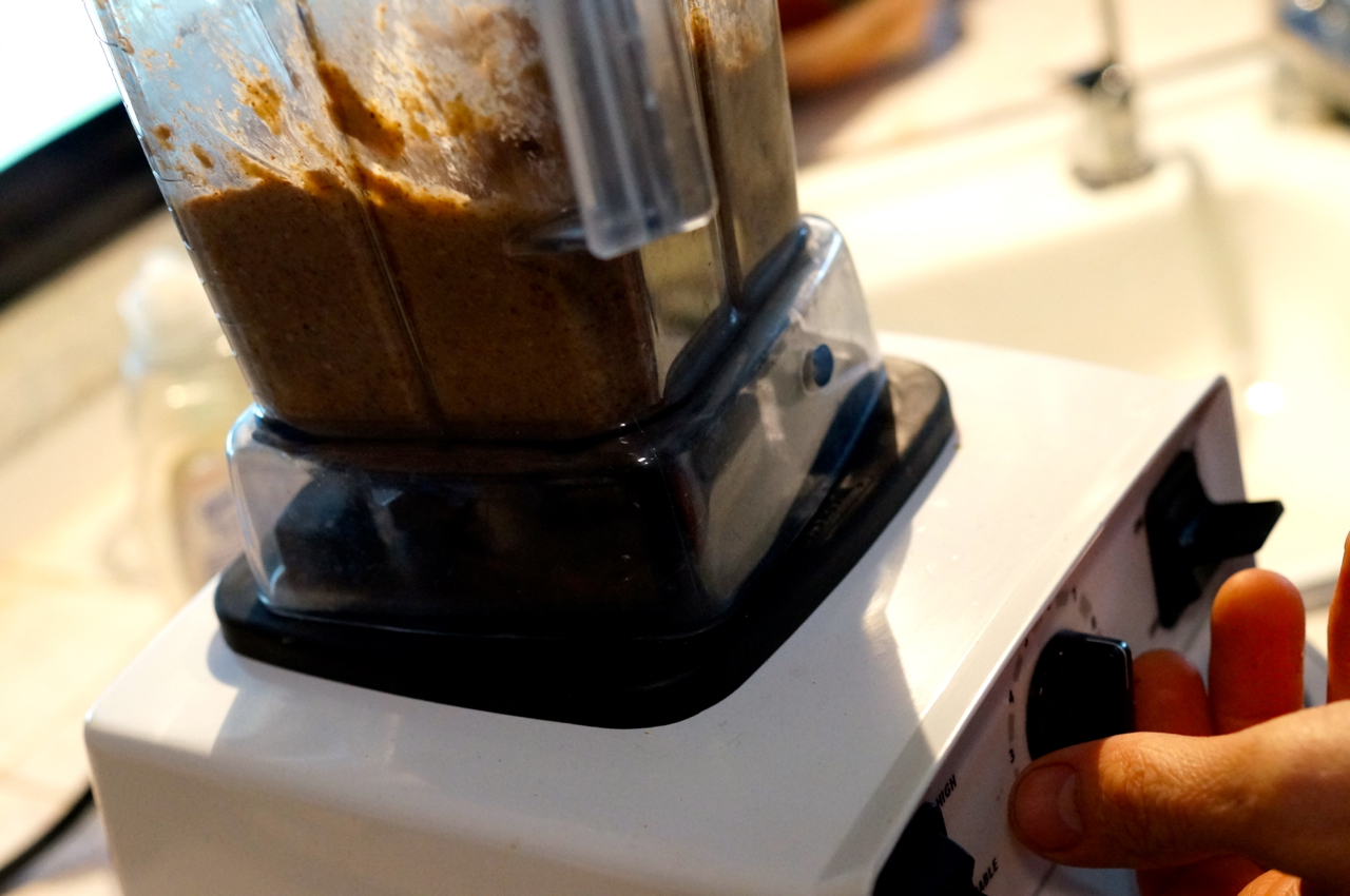 The Sunny Raw Kitchen How to Make Homemade Raw Almond Butter