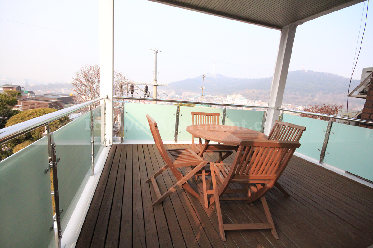 Penthouses in Seoul, Korea Itaewon apartment with a fantastic view on