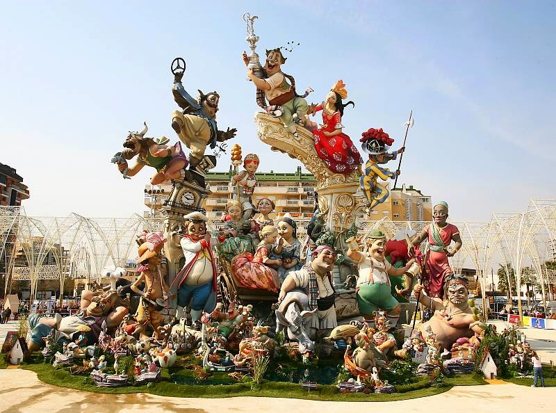 La fiesta de las Fallas en Valencia