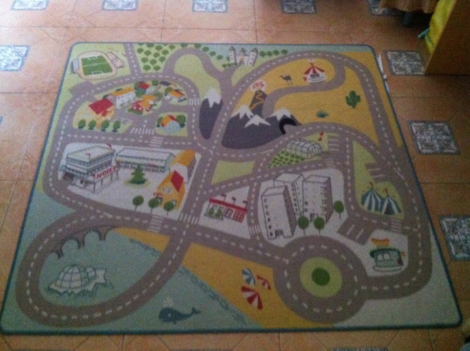 all SIZES must GO ! PreLoved IKEA play mat