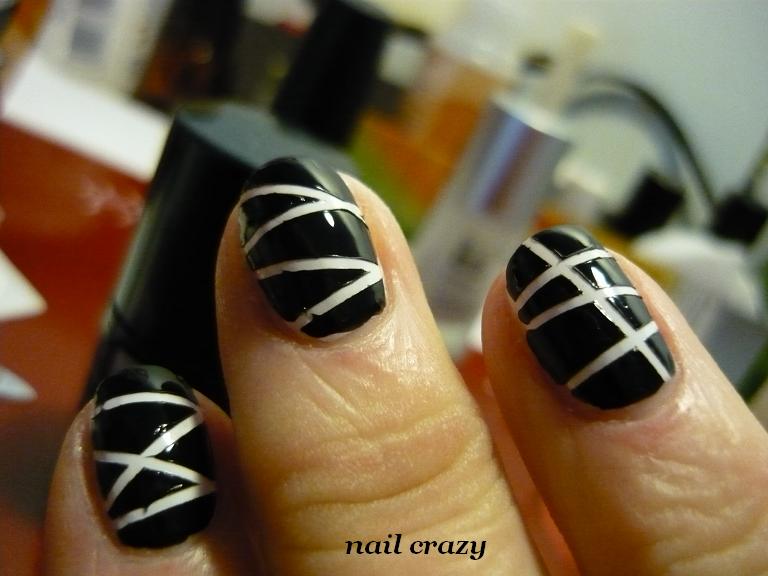 Nail crazy: Black & white nails challenge: Day 10