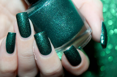 Swatch of the nail polish "Glowing Green Gates" from Eat Sleep Polish