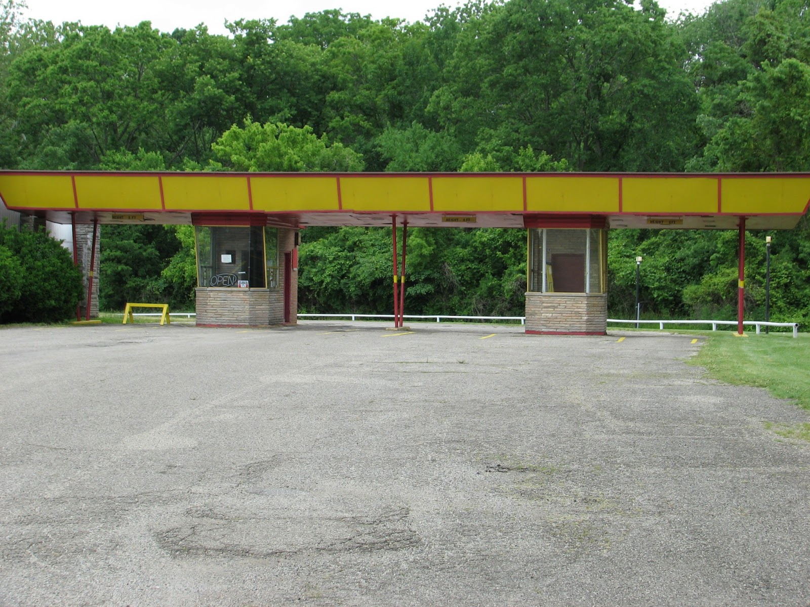 The Automobile and American Life The last DriveIn in the Dayton,OH