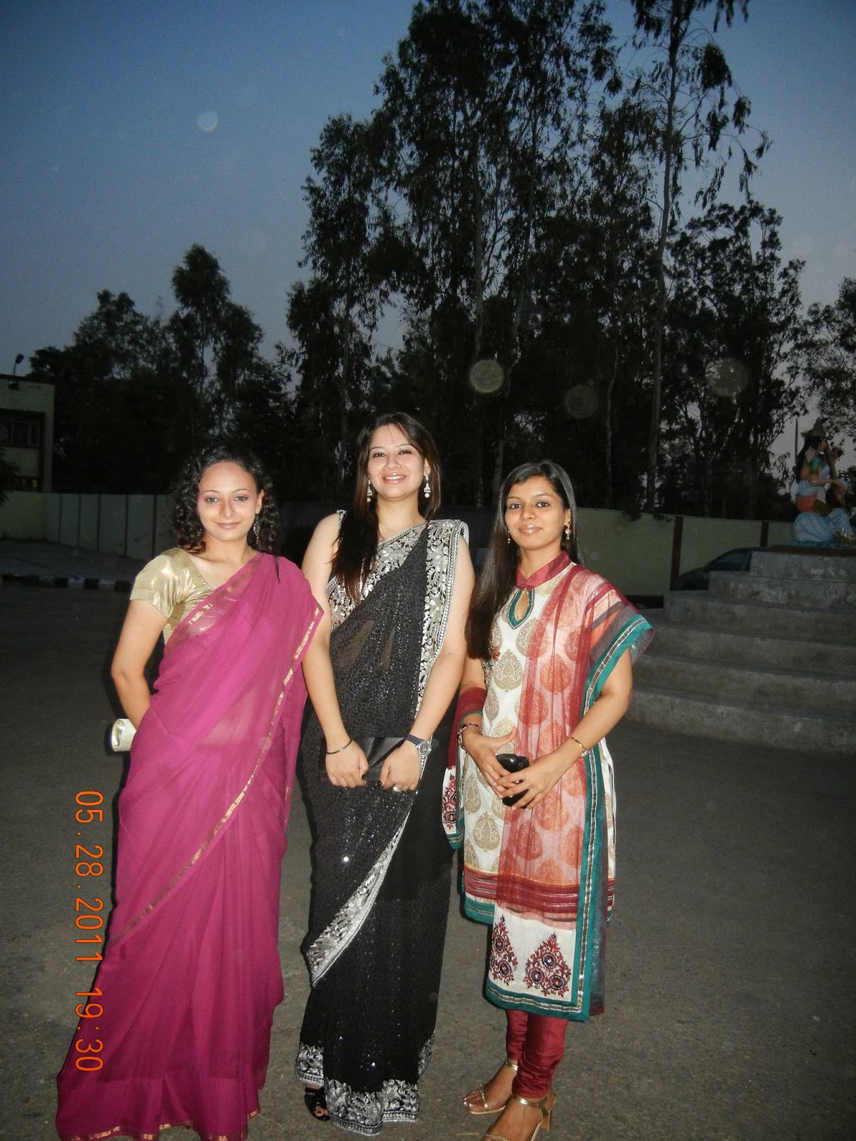 Beautiful Desi Sexy Girls Hot Videos Cute Pretty Photos: Pakistani And