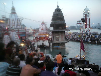 Pilgrims gathered at the Har Ki Pauri Ghat in Haridwar for the Evening Ganga Arti