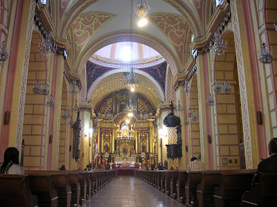 Convento de la Merced interior, Lima, Perú, La vuelta al mundo de Asun y Ricardo, round the world, mundoporlibre.com