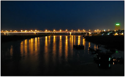 Chuong Duong Bridge at night