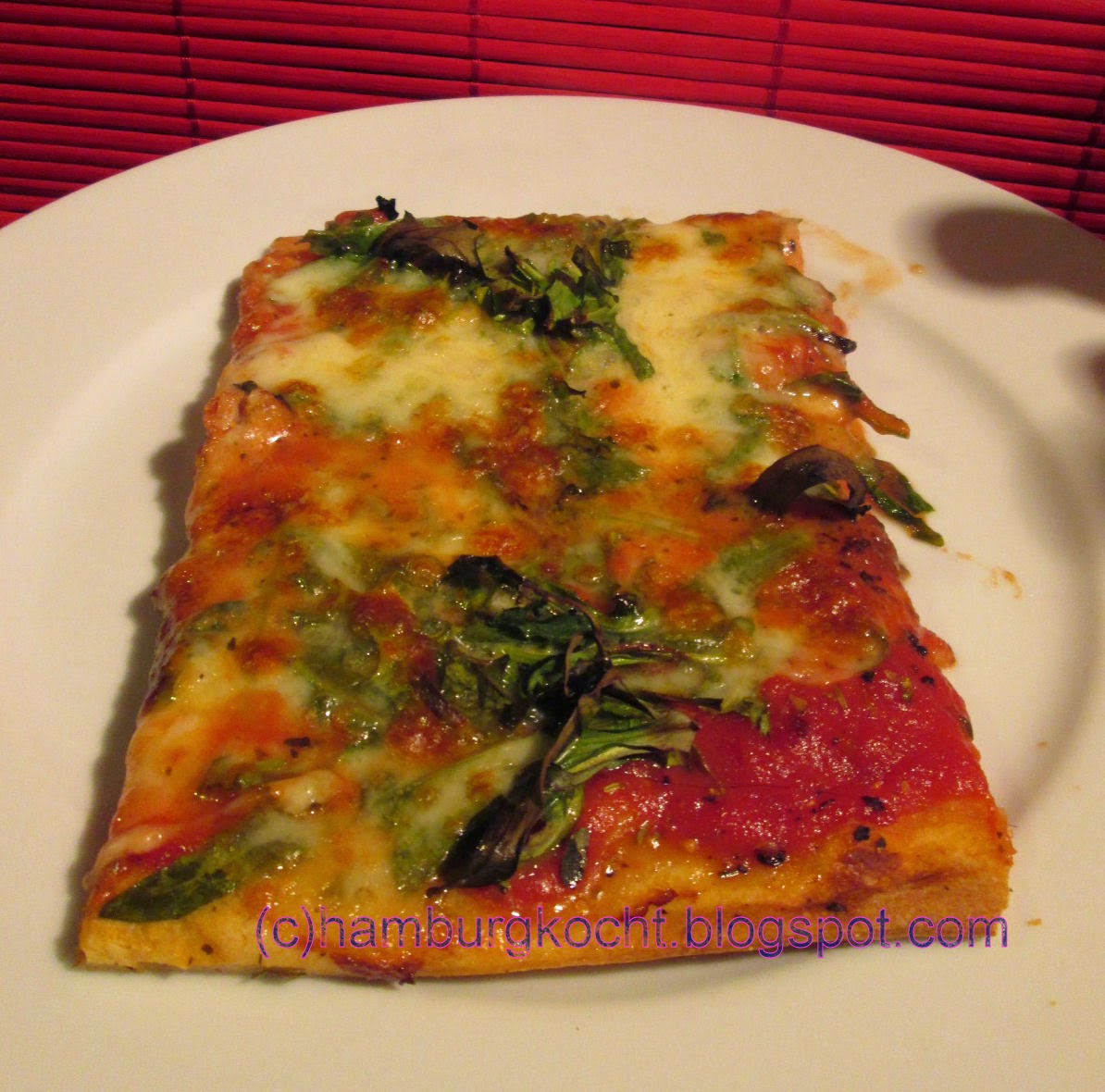 Hamburg kocht!: Grundrezept: Hefeteig für Pizza oder Flammkuchen Hamburg kocht!: Grundrezept: Hefeteig für Pizza oder Flammkuchen