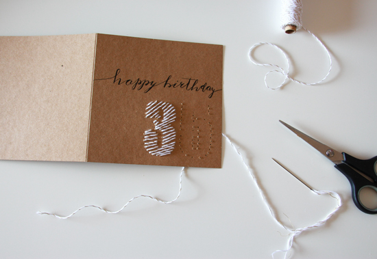 binedoro Blog, Grußkarte, Geburtstagskarte, sticken, stitching, Zahl, Kraftpapier, Handlettering binedoro Blog, Grußkarte, Geburtstagskarte, sticken, stitching, Zahl, Kraftpapier, Handlettering