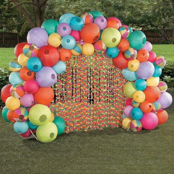 Crafty Texas Girls Luau Party  DIY Decorations
