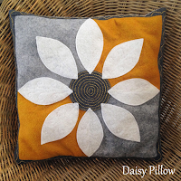 Floss & Fleece: Free printable felt daisy pillow pattern Free printable felt daisy pillow pattern