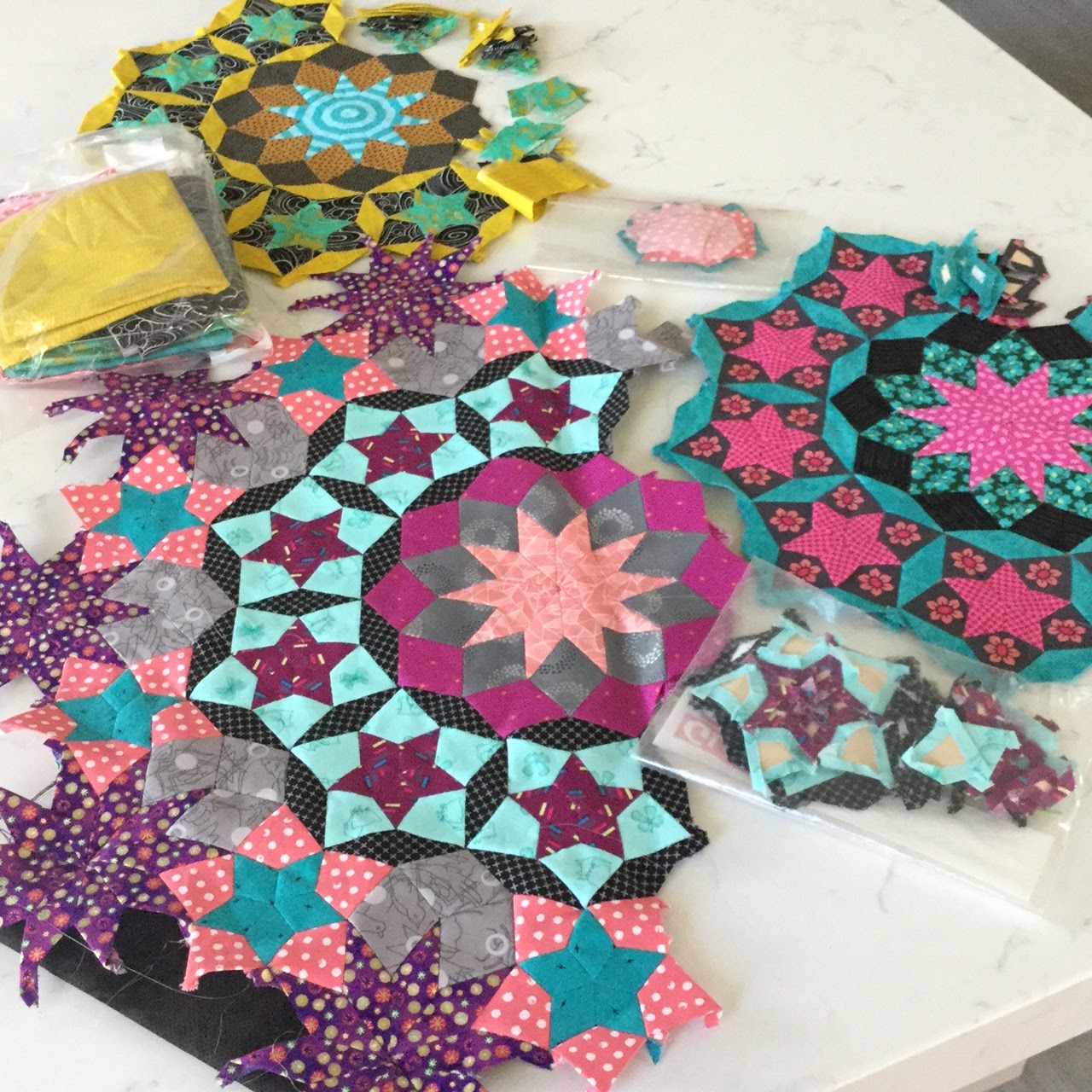 Wendy's Quilts and More: Ballet with Kaffe Fassett progress