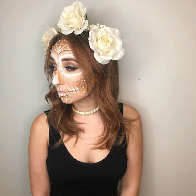 21+ Last-Minute Sugar Skull Halloween Makeup Ideas for 2019 One of the latest popular makeup styles for Halloween day is the sugar skull design 21+ Last-Minute Sugar Skull Halloween Makeup Ideas for 2019