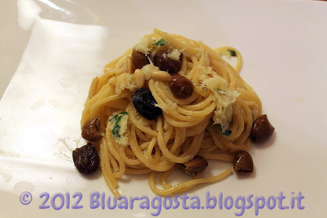 Spaghettoni di Gragnano con baccalà mantecato e olive taggiasche