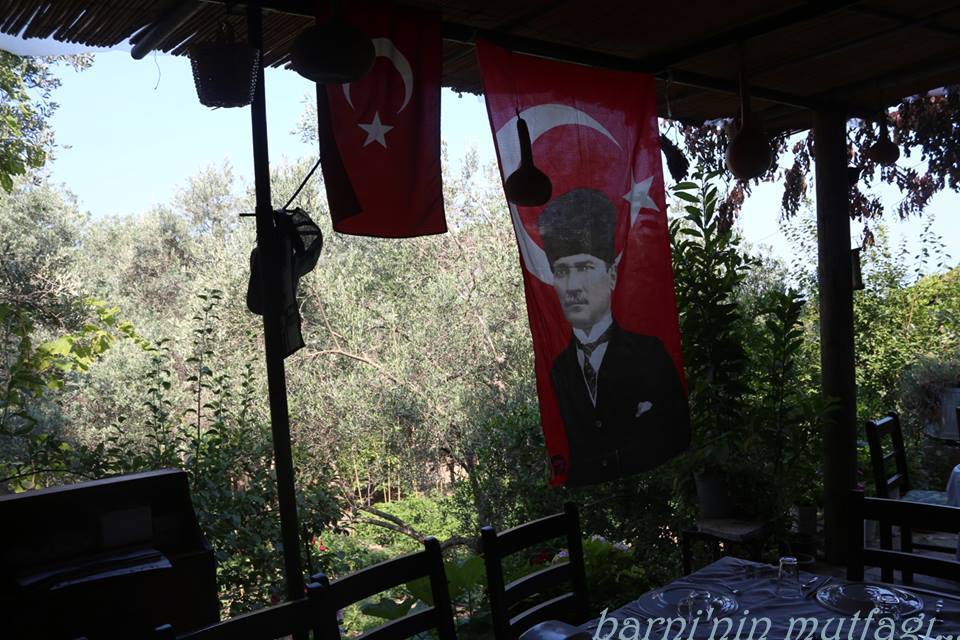 Bir piyasa ekonomisinin gelişmesinin temel yasalarından biri olarak sermaye birikiminin ekonomik yasası 42