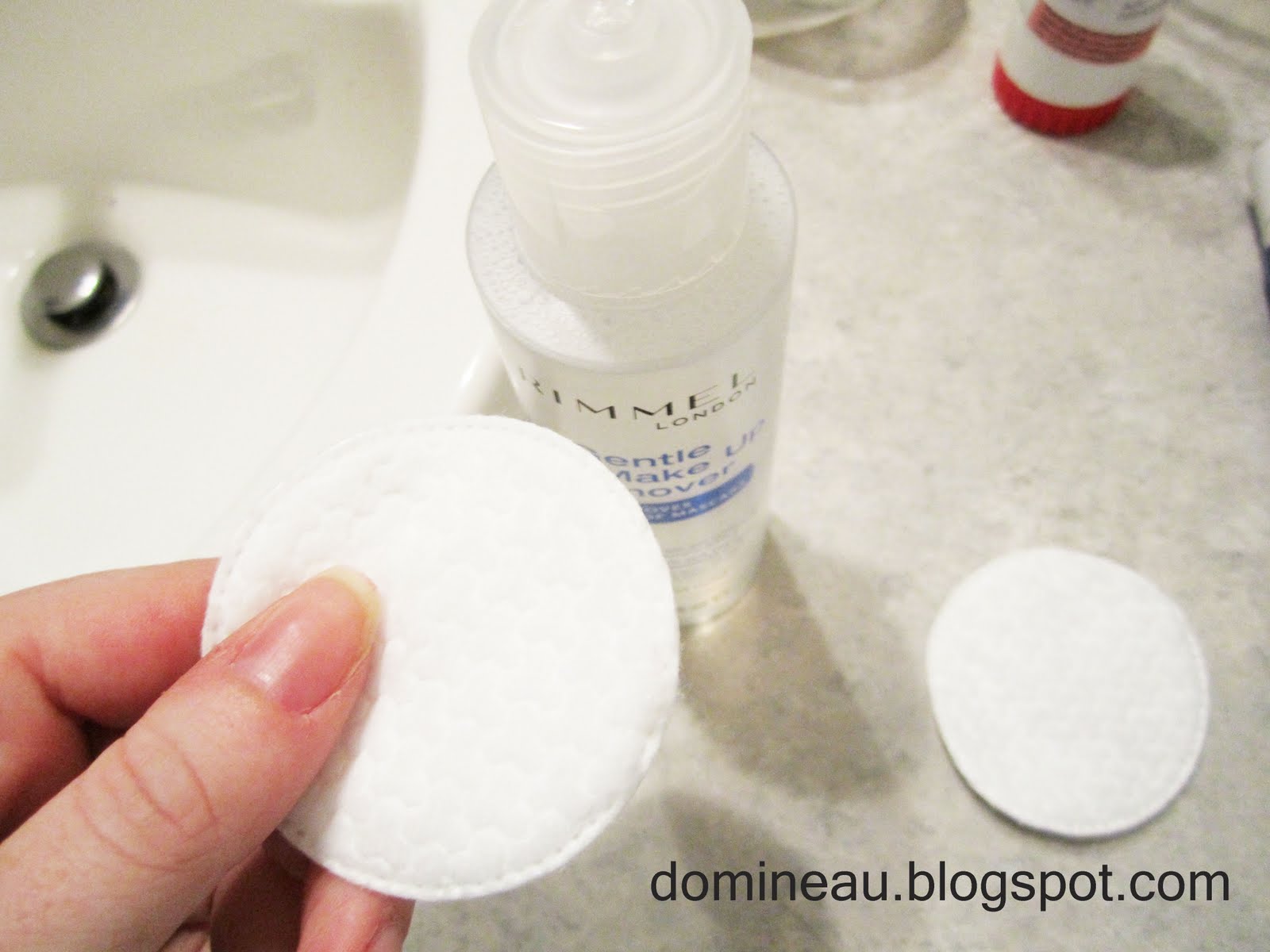 [ domineau//blogspot ] RIMMEL Eye Makeup Remover Review