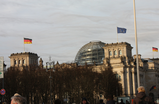 reichtag mercat-nadal-berlin-nens-kids-niños -reichtag