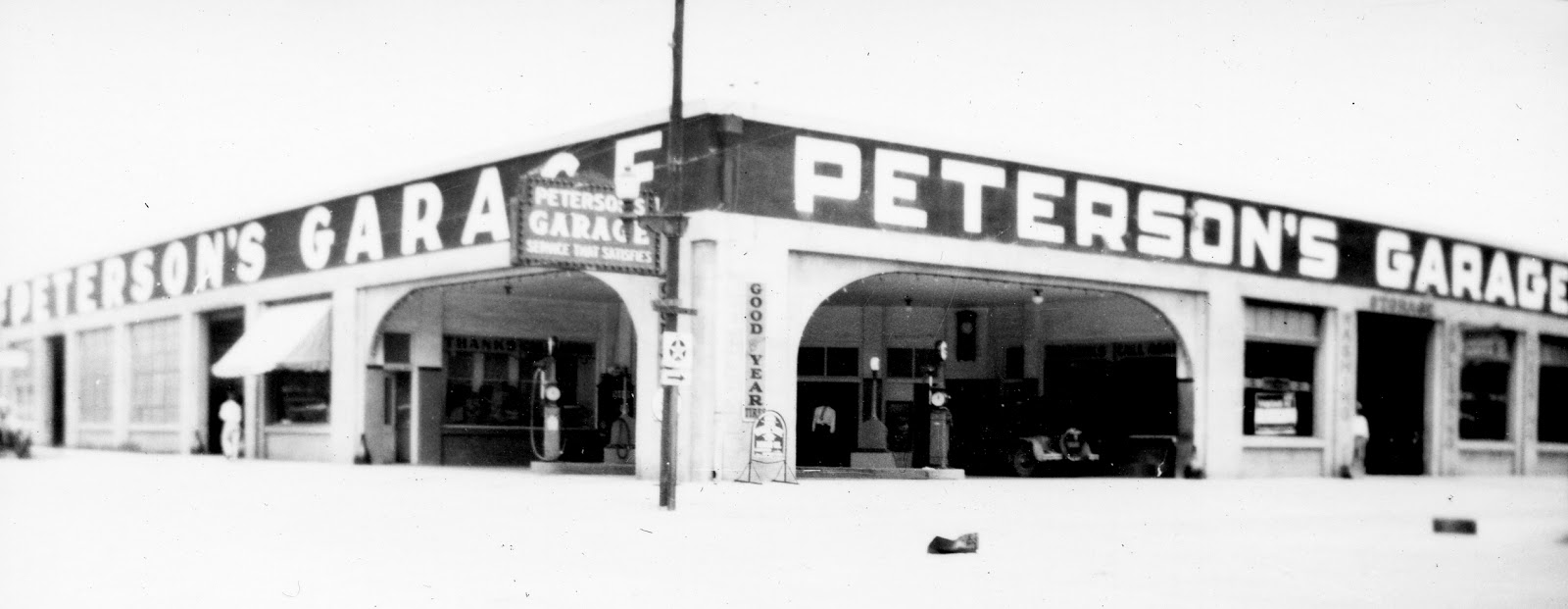 Joe Herring Jr. Peterson's Garage, Kerrville, 1930s