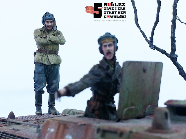 Russian Soviet WW2 tank SU-122 diorama - 5 rubles says I can start her comrade!