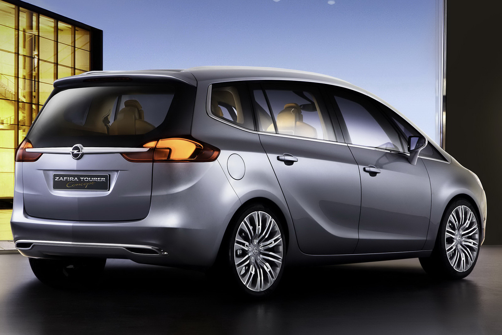 Official pictures Opel Zafira Tourer concept New Cars & Cars Review