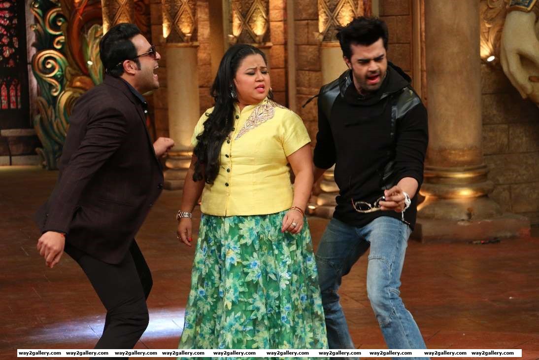 manish paul promoted tere bin laden dead or alive on comedy nights bachao -  