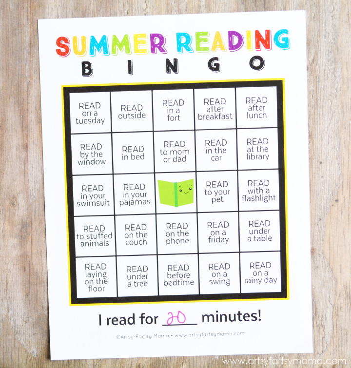 Free Printable Summer Reading Bingo at artsyfartsymama.com