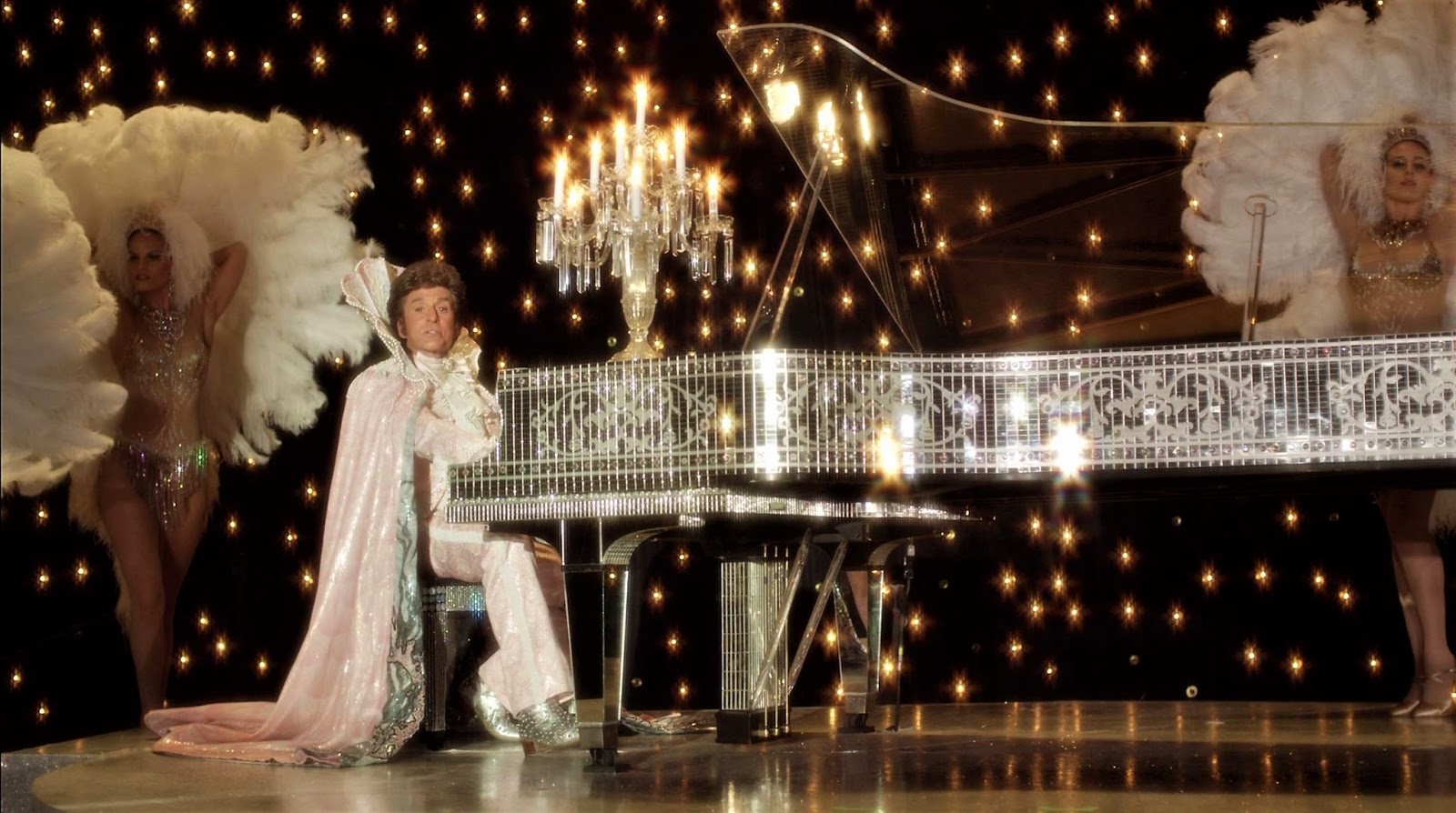 DREAMS ARE WHAT LE CINEMA IS FOR... BEHIND THE CANDELABRA 2013
