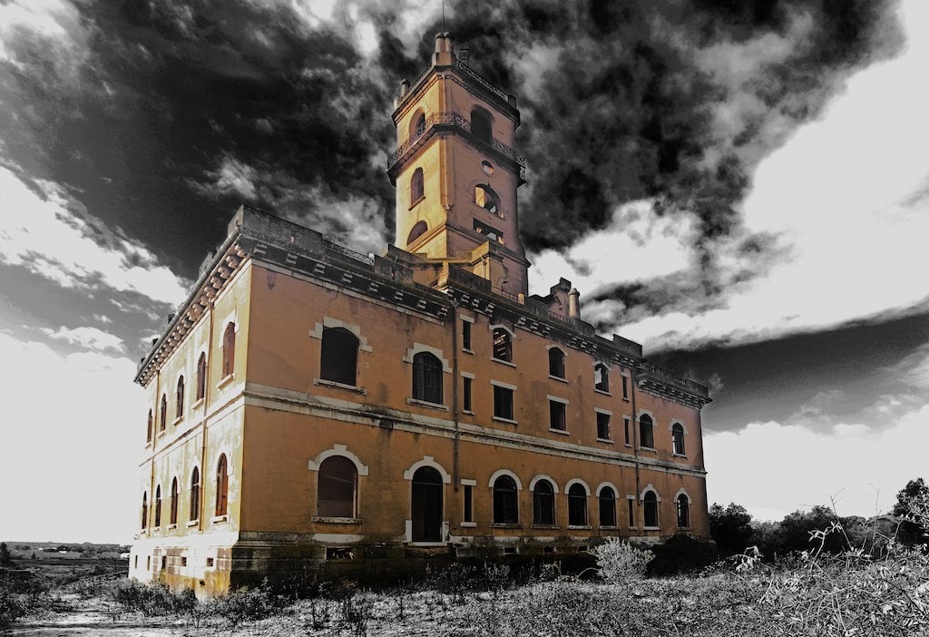 Palácio do Rei do Lixo (Coina, Setúbal) Palácio do Rei do Lixo (Coina, Setúbal)