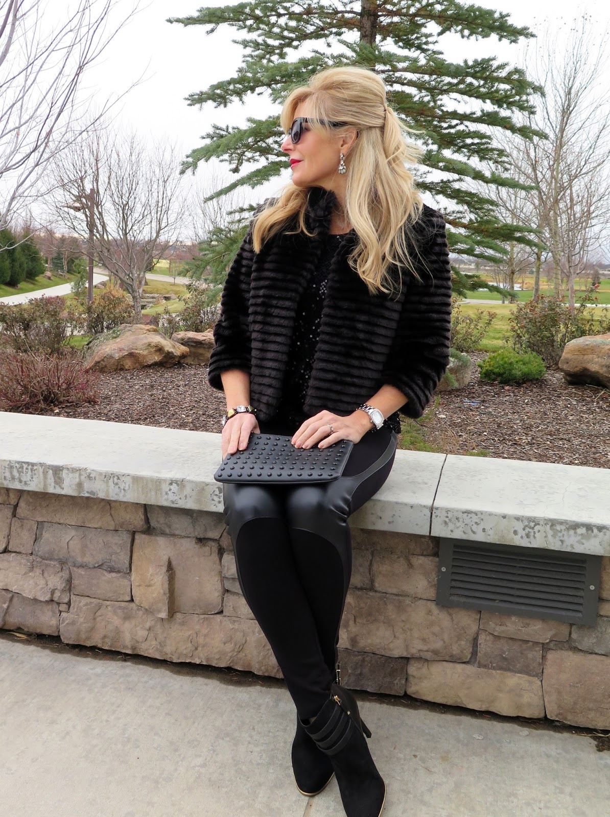 Love Fashion and Live!: Black-Out