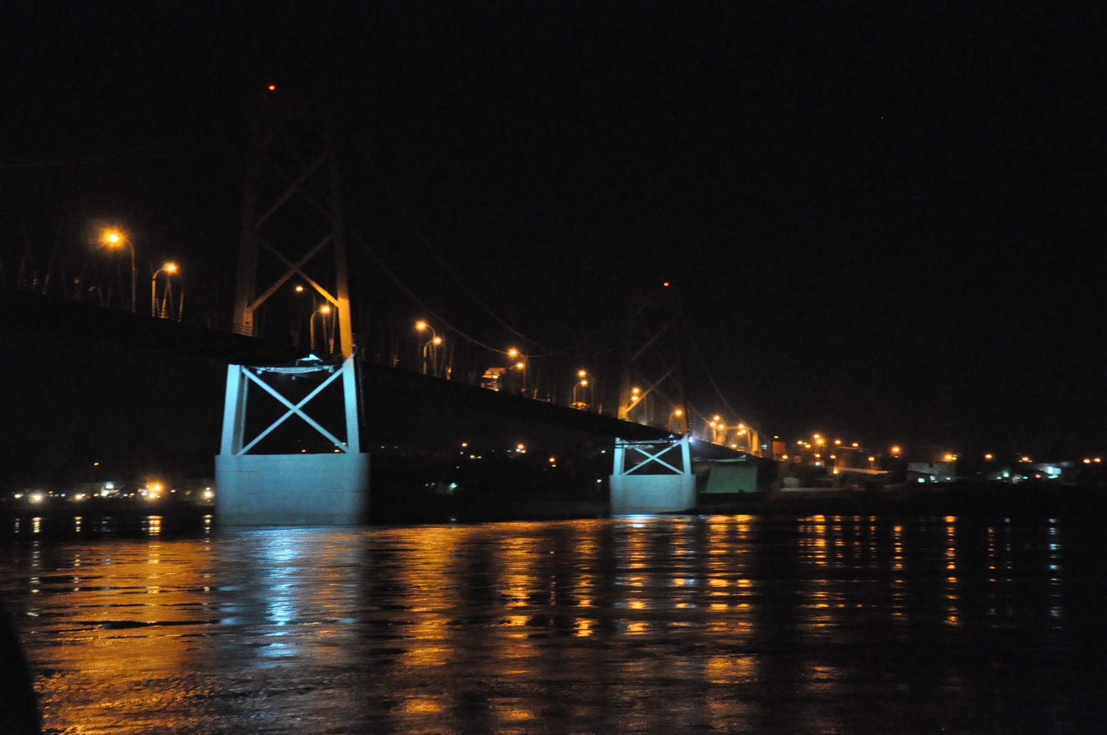 Snapping Africa Tete Bridge and city at night.............certainly