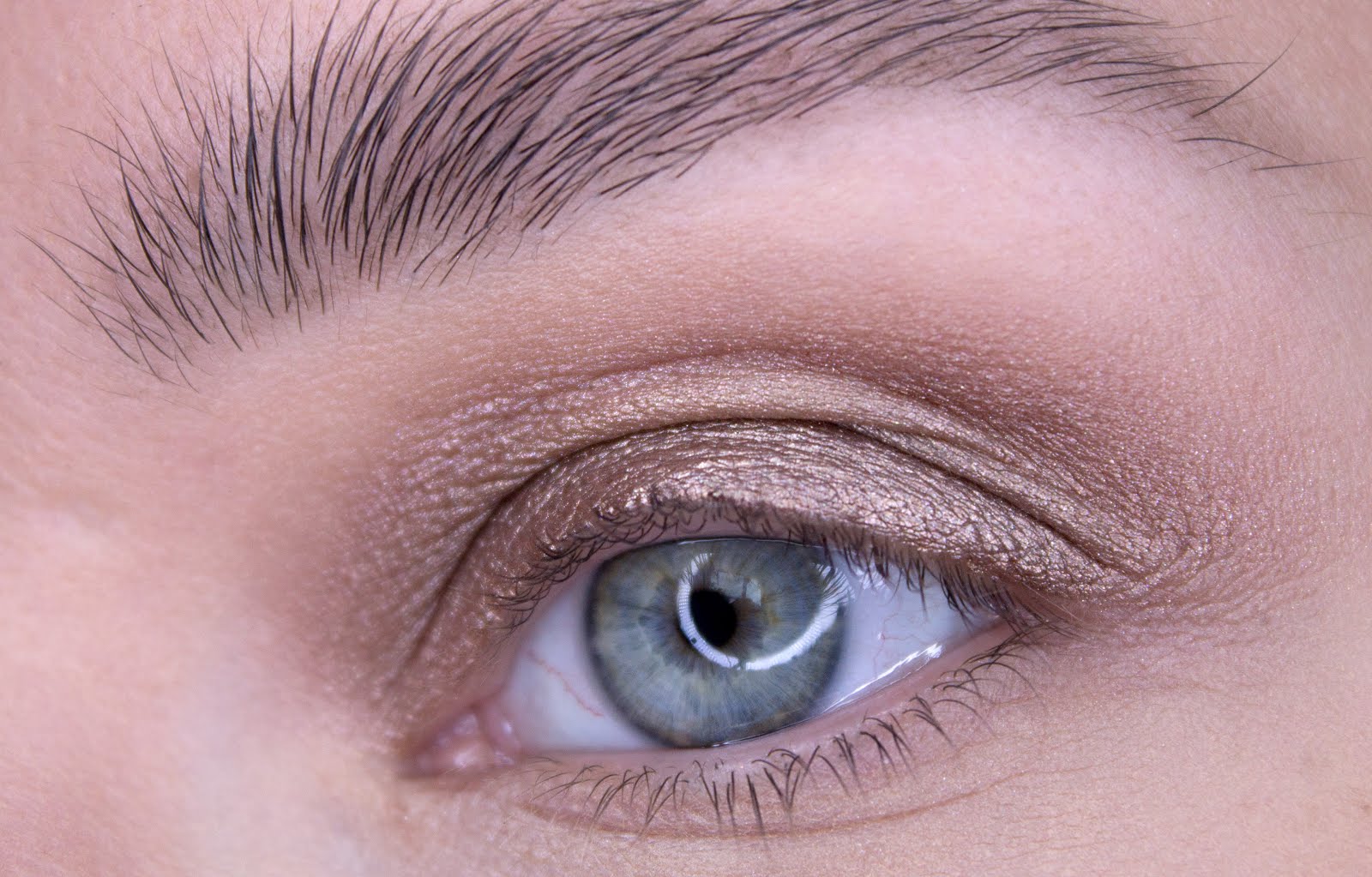 Жидкие тени люкс визаж metal hype 14. Тени люкс визаж серебристый тауп. Люкс визаж жидкие тени оттенок 4. Luxvisage metal hype. Жидкие тени люкс визаж metal hype.