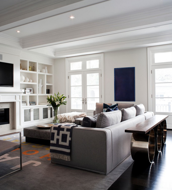 Transitional living room  by Jennifer Worts Design Inc.