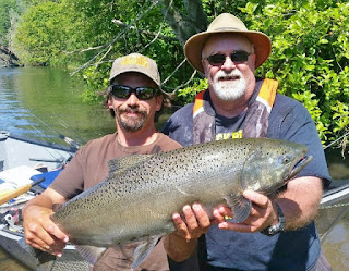 Rogue-river-fishing-guide