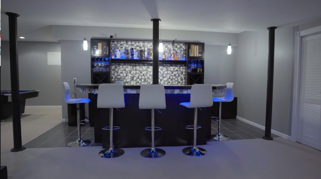 30 Photos vs. 123 Church Ln, East Brunswick, NJ Interior Design Luxury Home Tour