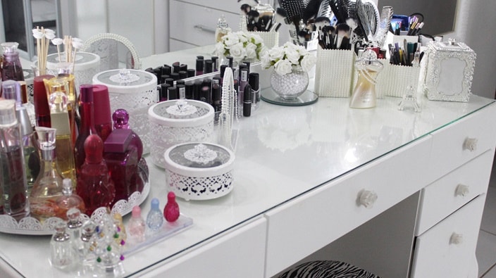 make up organizer