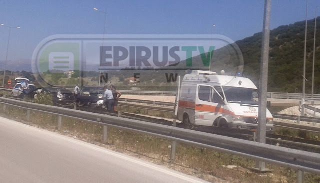 Τροχαίο στην Εθνική Οδό Ιωαννίνων Αθηνών με σοβαρό τραυματισμό ενός ατόμου [photos]