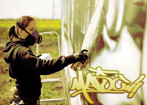 What are the challenges that Female graffiti face