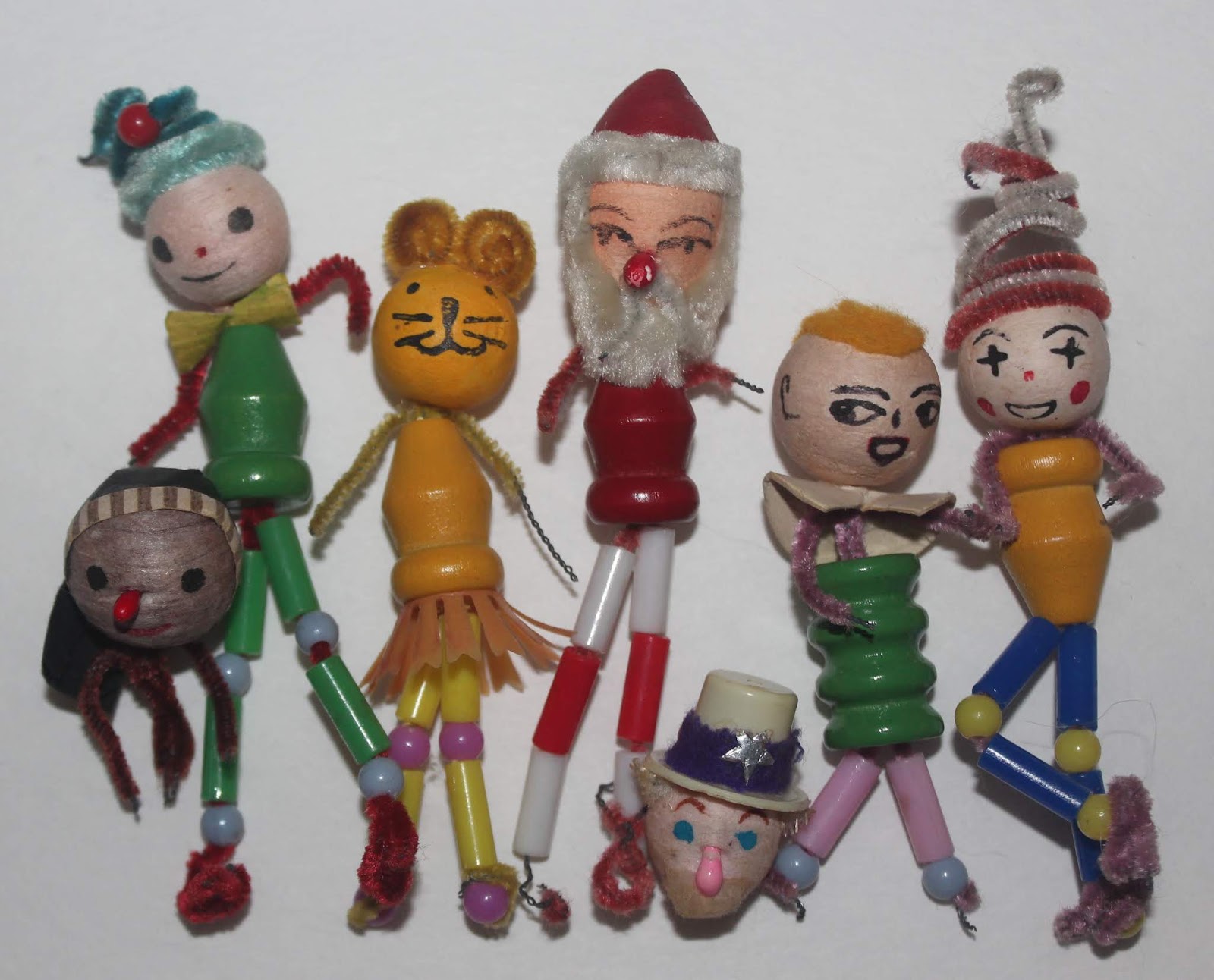 OF THE DOLLS DollADay 2019 30 Pipe Cleaner Dolls with Spun