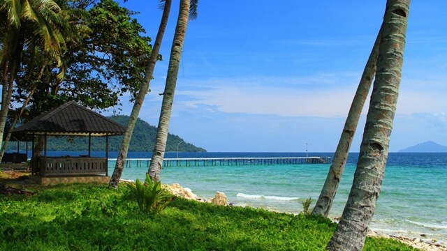 Pulau Cantik Itu Bernama Randayan Pulau Cantik Itu Bernama Randayan