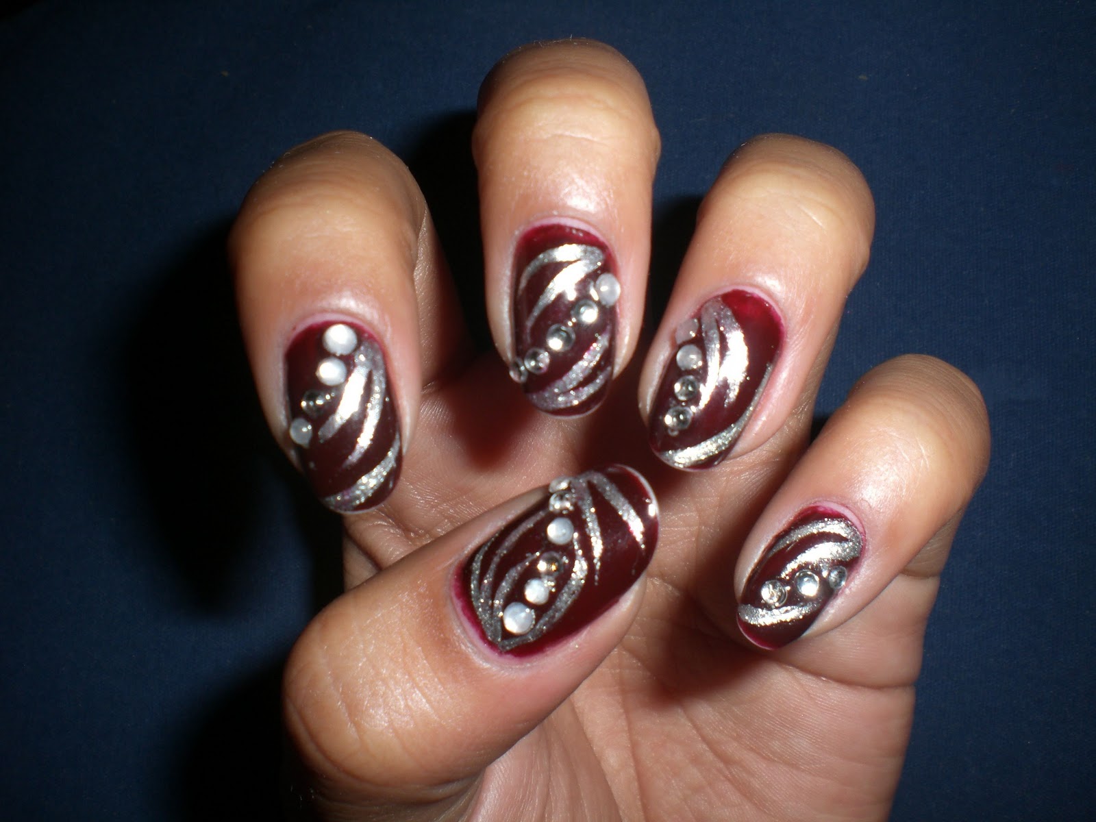 chola nails designs