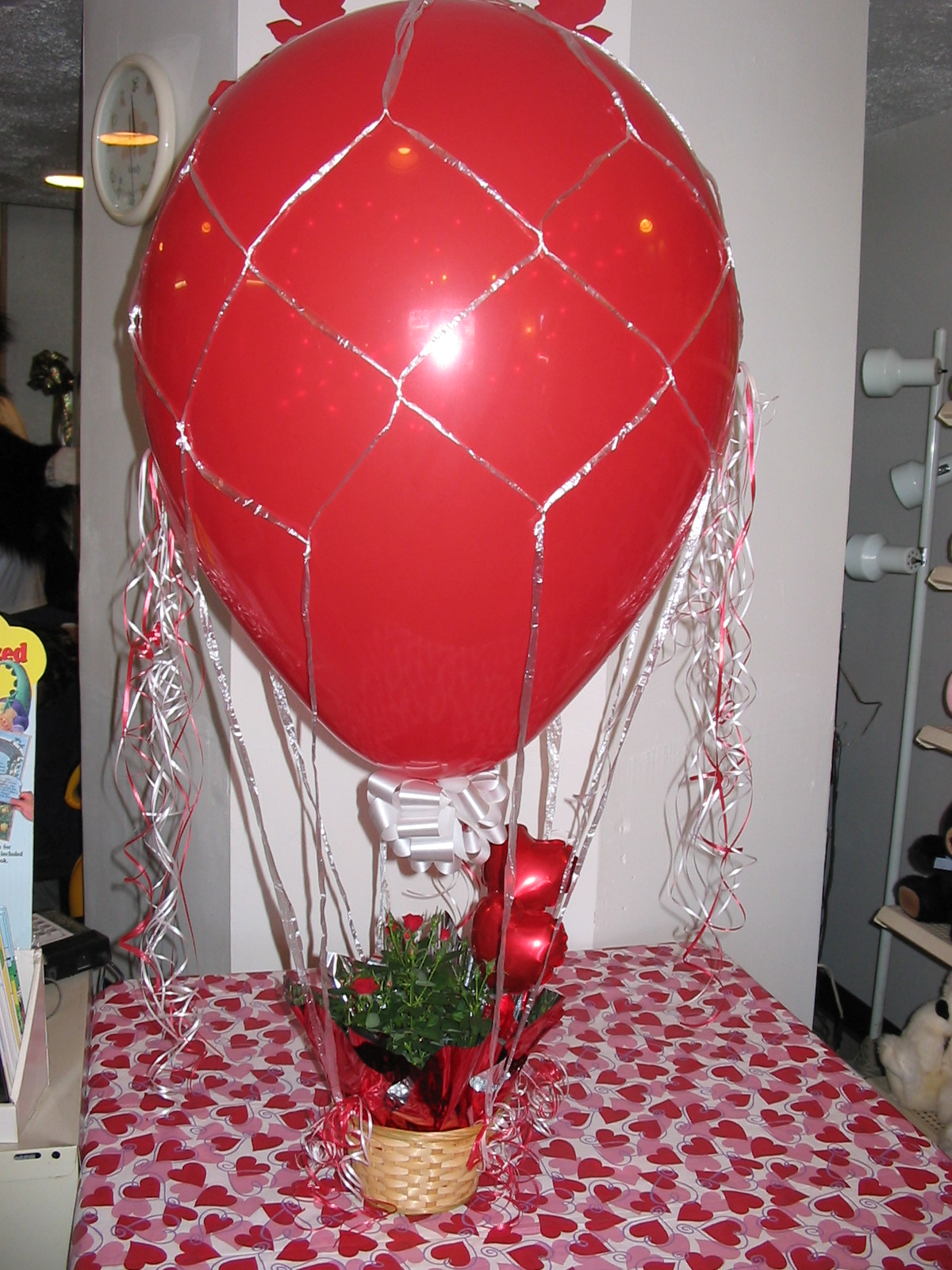 Balloon Gift Basket | Balloon Invitations Pictures