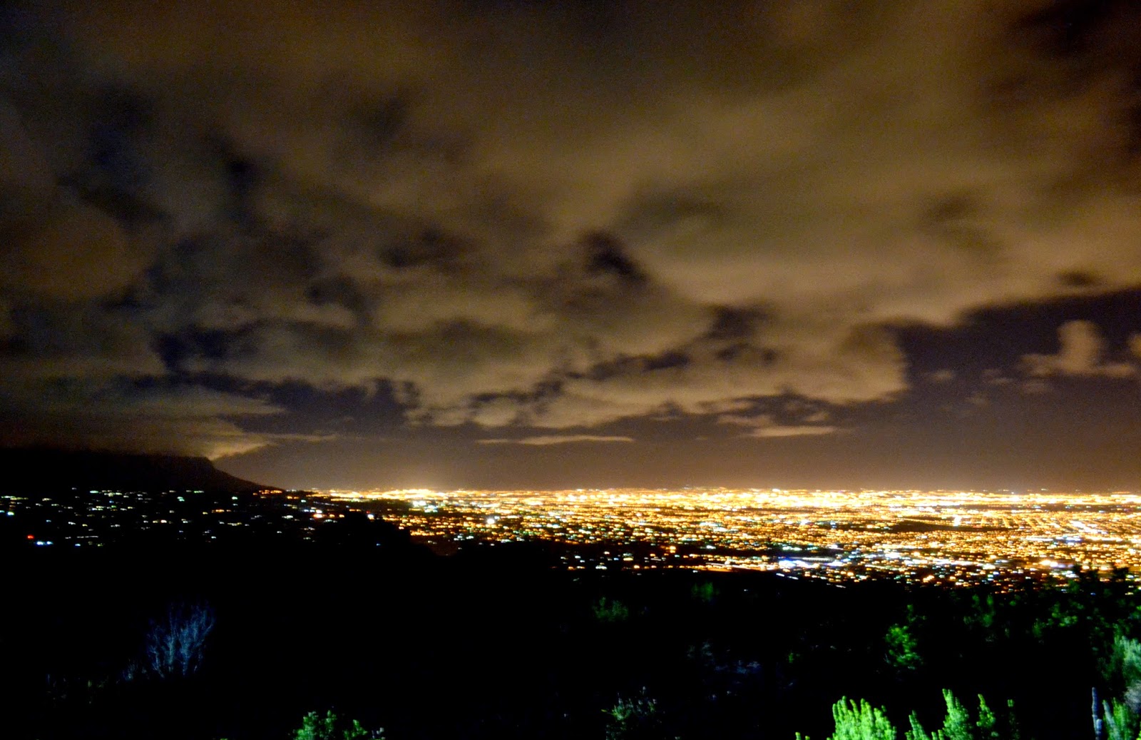 View from Ou Kaapse Weg at night