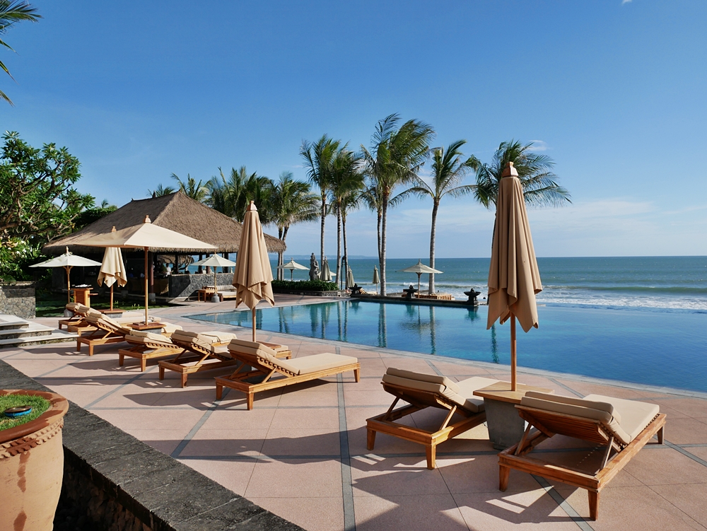 BEST LUXURY HOTEL & RESORT IN BALI - SEMINYAK BEST LUXURY HOTEL & RESORT IN BALI - SEMINYAK
