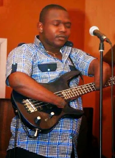 nigerian guitarist born without fingers nigerian guitarist born without fingers