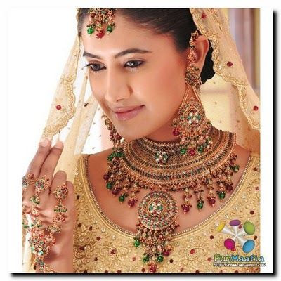 Trendy Bridal Jewelry in 2011