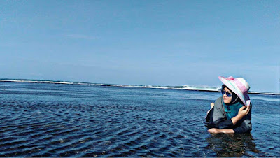 Pantai Sayang Heulang